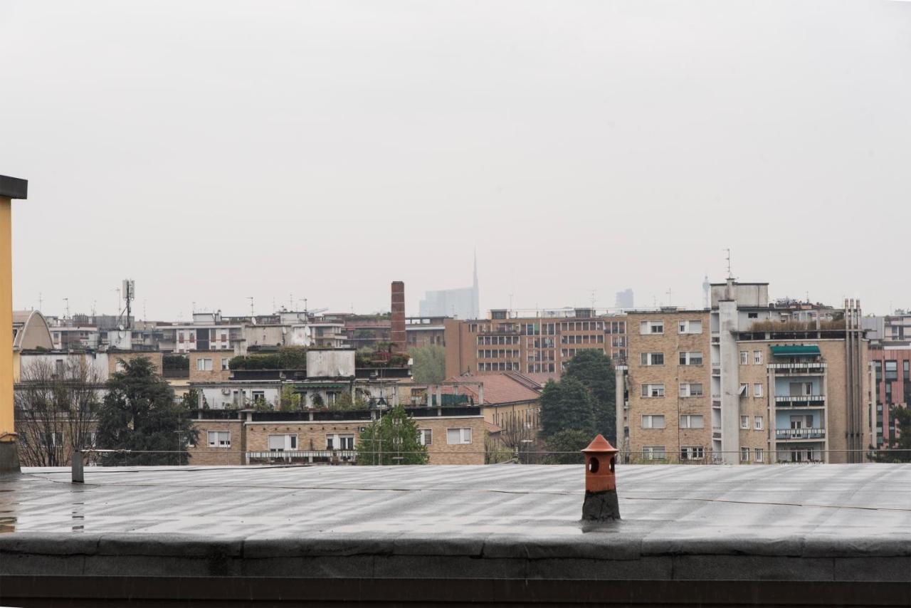 High Rise Studio Flat Near Metro Stop Milano Exteriör bild